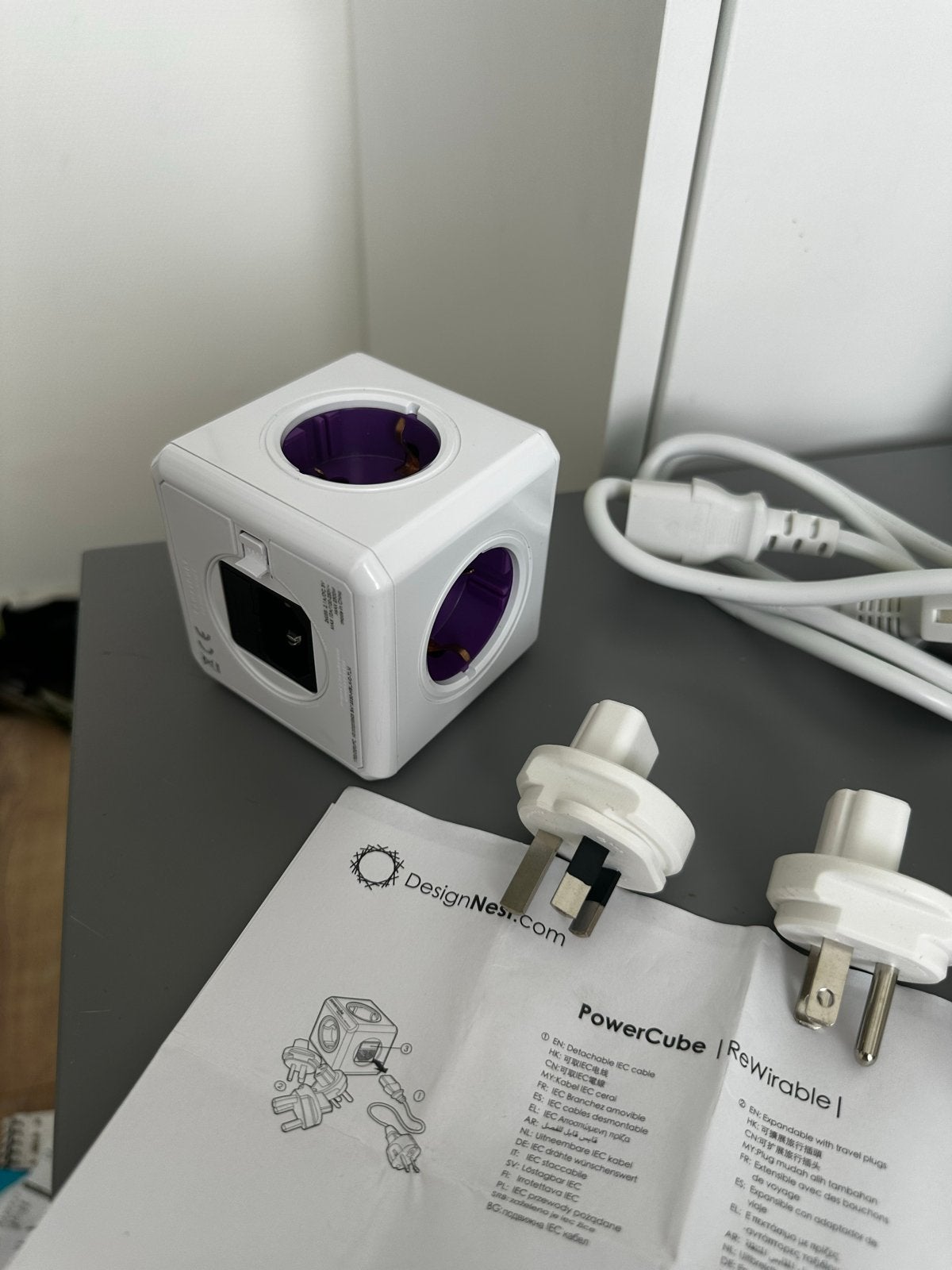 PowerCube Rewirable met reisadapters, Ophalen of Verzenden, Zo goed als nieuw, Stopcontact