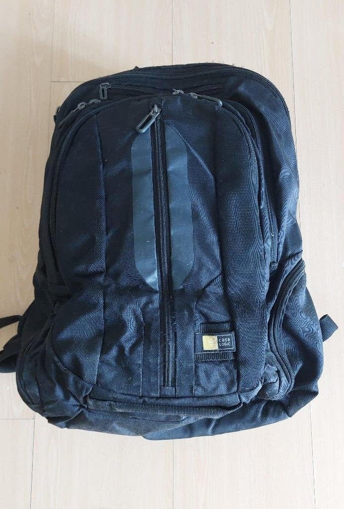 Goede staat: degelijke laptop rugzak Case Logic, veel vakken, Ophalen of Verzenden, 15 inch, Case Logic, Rugzak
