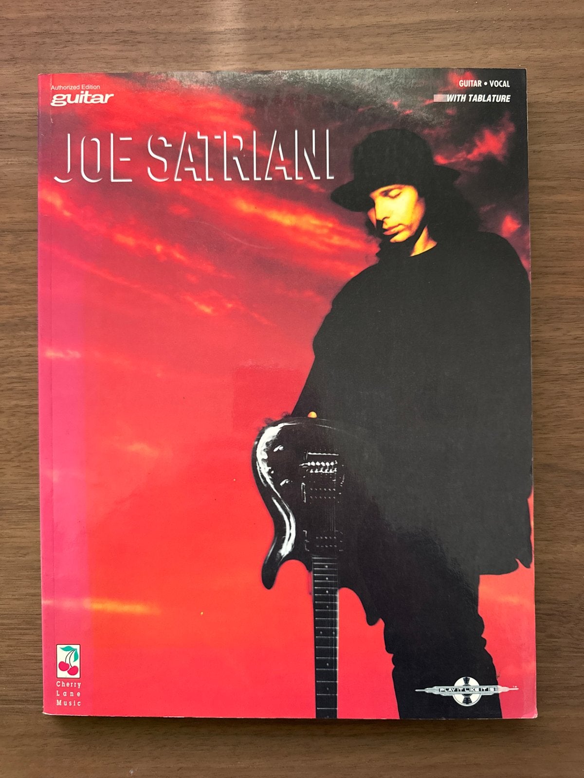 Joe Satriani - Joe Satriani-  Gitaar Tablatuur Boek, Ophalen of Verzenden, Gitaar, Gebruikt, Rock en Metal