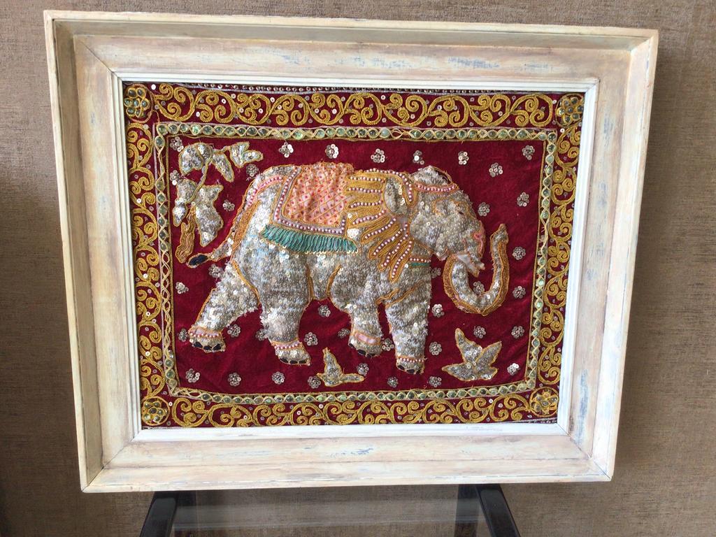 Geborduurd Wandkleed uit India ingelijst, Verzenden