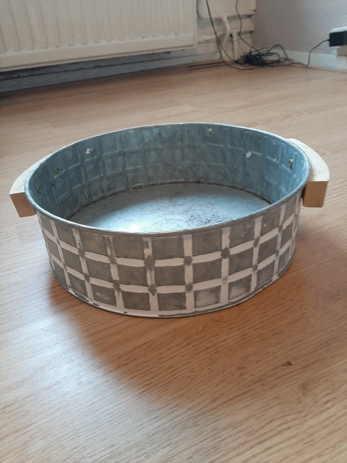 Leuke metalen bloembak met handvatten, Tuin en Terras, Bloembakken en Plantenbakken, Gebruikt, Minder dan 30 cm, Minder dan 60 cm