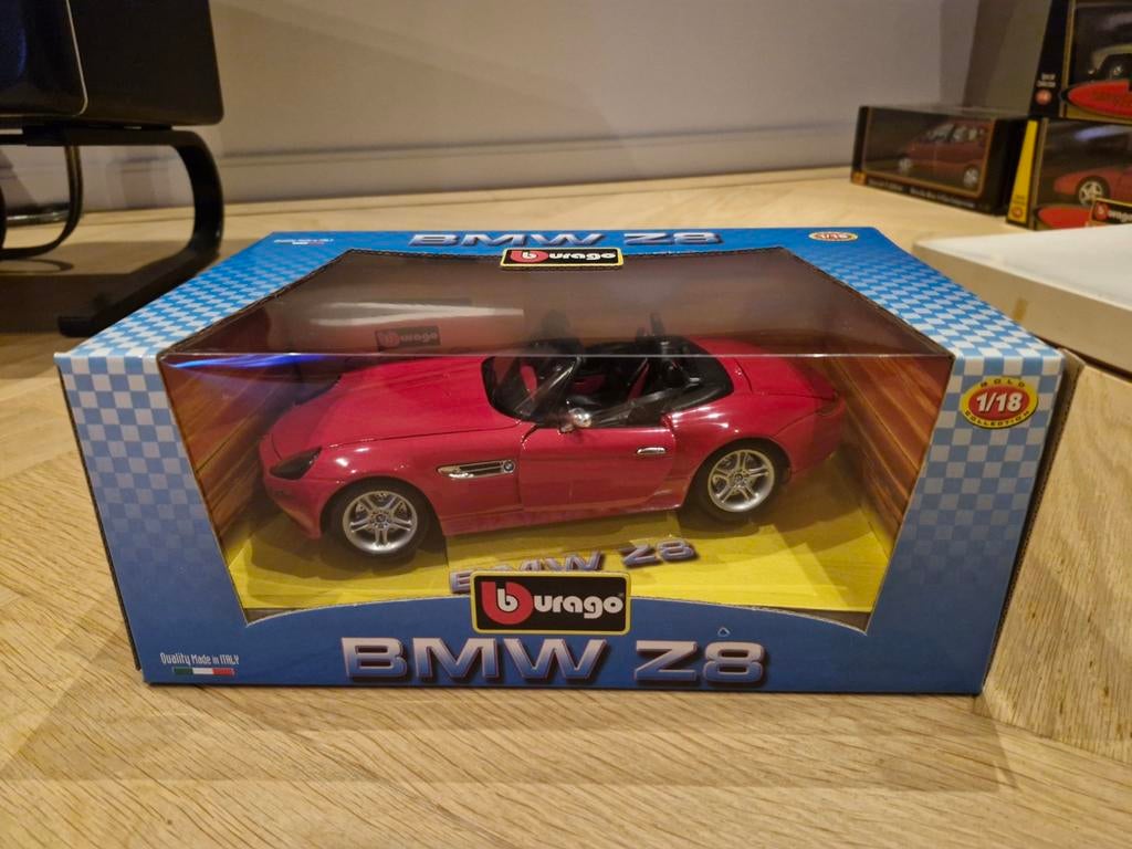Burago BMW Z8 1:18 schaalmodel - Nieuw in doos, Hobby en Vrije tijd, Modelauto's | 1:18, Ophalen of Verzenden