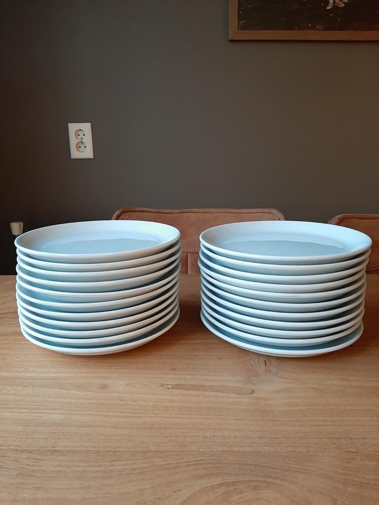 Villeroy en Boch 22 Vivo gebaksbordjes 17 cm doorsnee., Gebruikt, Ophalen of Verzenden, Bord(en), Effen