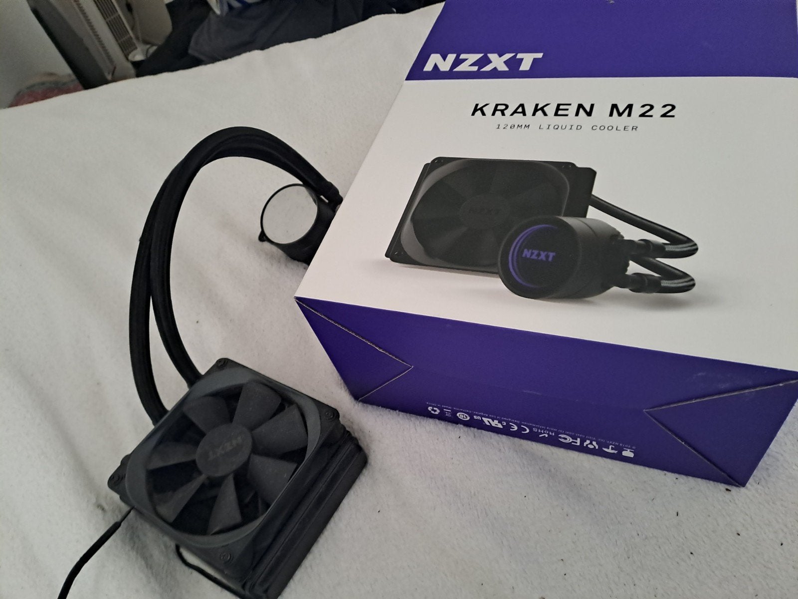 NZXT KRAKEN M22, Ophalen of Verzenden, Gebruikt, Waterkoeling