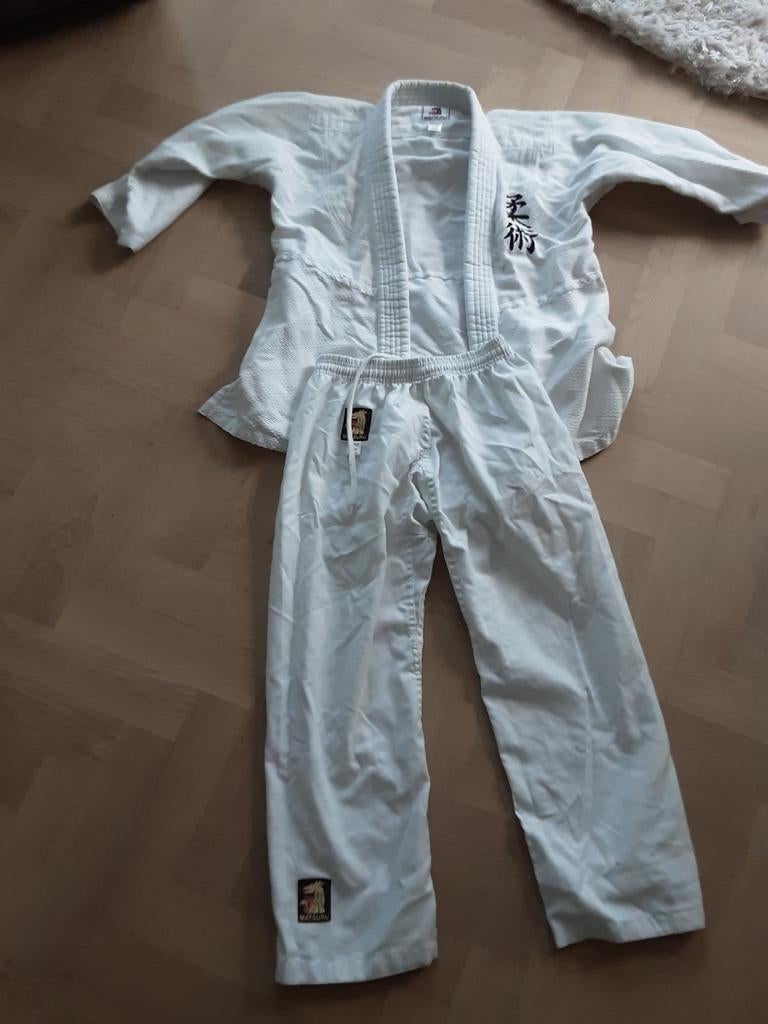 Judo/Jujutsu pak maat 140, Ophalen of Verzenden, Gebruikt, Judo, Vechtsportpak