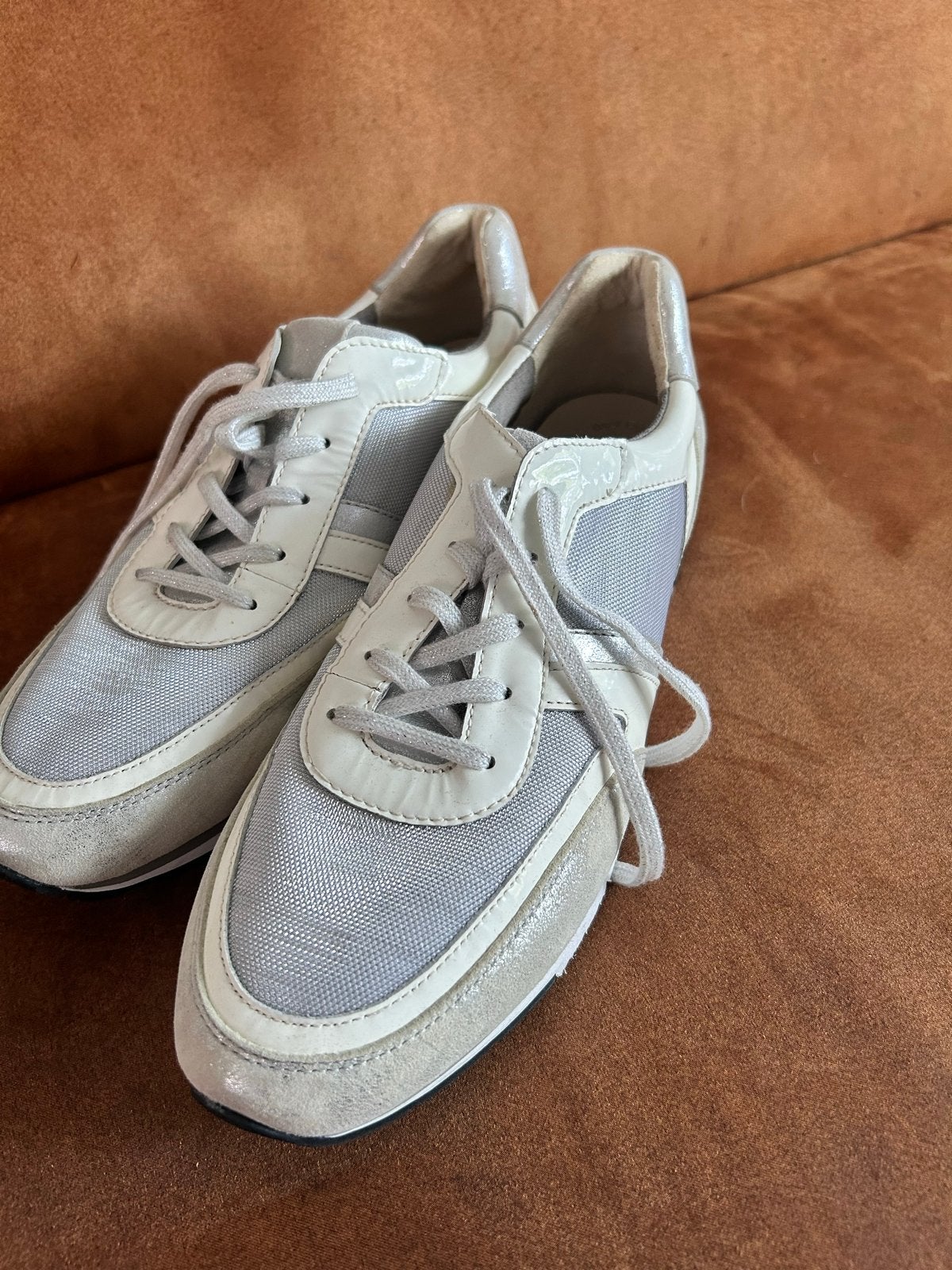 Gabor sneakers maat 40.5 wit met zilveren parelmoer accent, Ophalen of Verzenden, Nieuw, Wit, Sneakers of Gympen