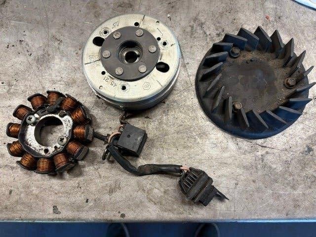 Vespa / Piaggo 4takt 2v ontsteking met afgedraaid vliegwiel, Ophalen of Verzenden, Zo goed als nieuw, Blok, Vespa