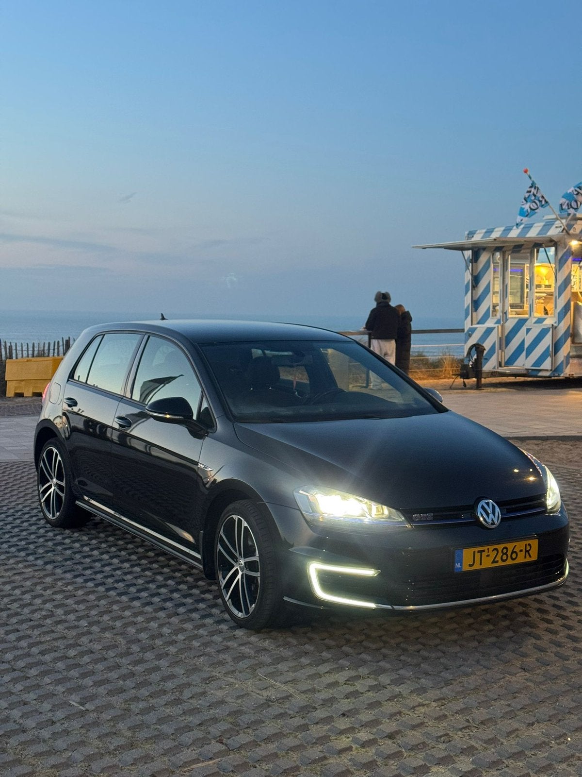 Volkswagen Golf 1.4 TSI Phev 204pk 5D DSG 2015 Zwart, Auto's, Zwart, 1395 cc, 1499 kg, 149 pk
