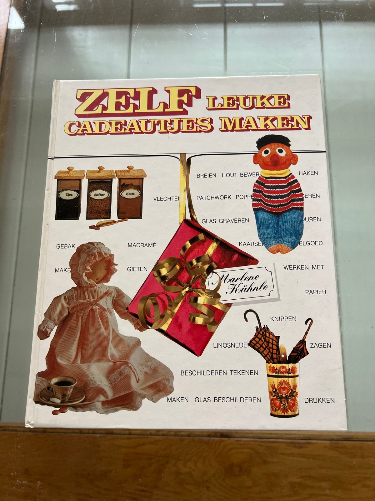Zelf Leuke Cadeautjes Maken - Knutselboek, Boeken, Ophalen of Verzenden, Gelezen, Overige onderwerpen, Geschikt voor kinderen