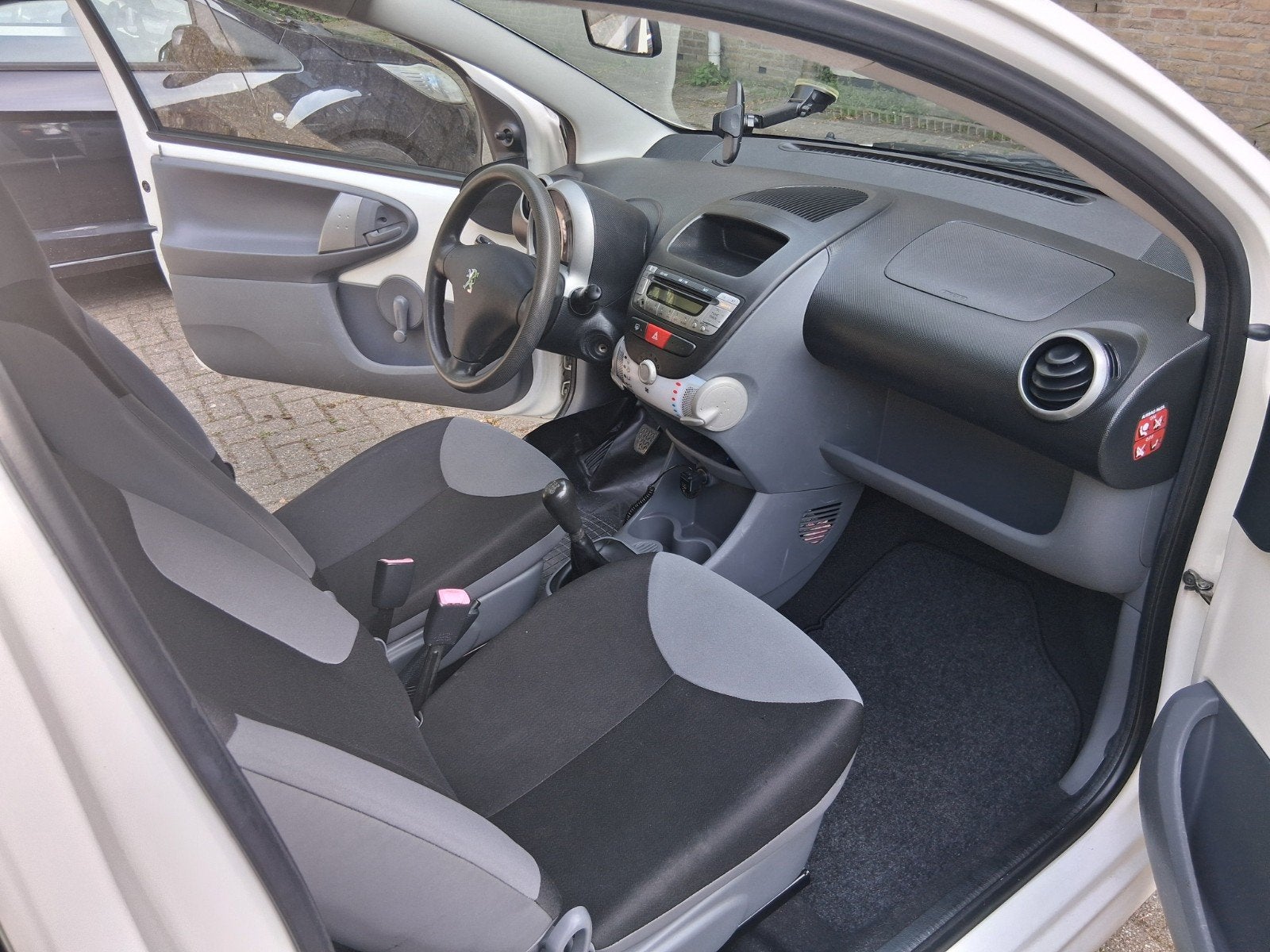 Peugeot 107, Ophalen of Verzenden