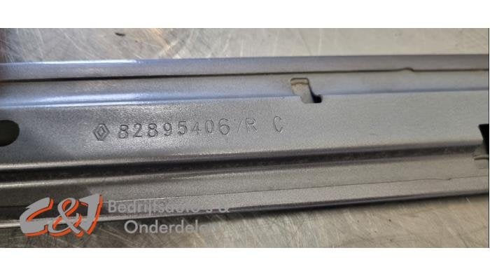 Schuifdeur Rail links van een Renault Trafic, Auto-onderdelen, Gebruikt, -, Renault, -