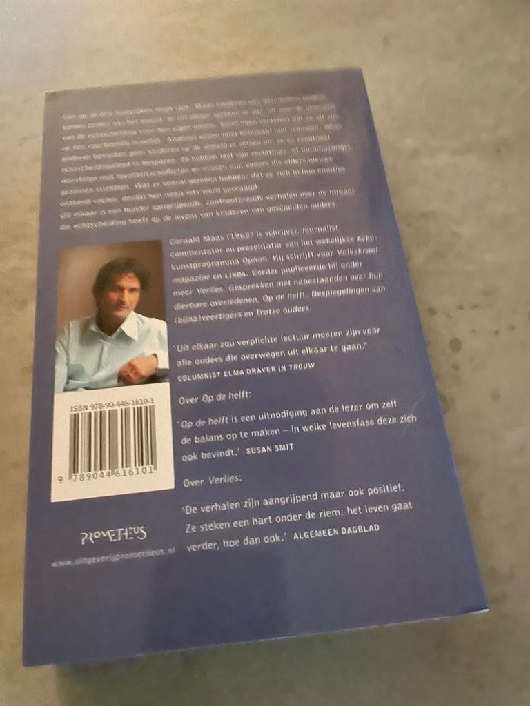 Uit Elkaar - Cornald Maas (Ongelezen), Ophalen of Verzenden, Zo goed als nieuw, Opvoeding vanaf 10 jaar