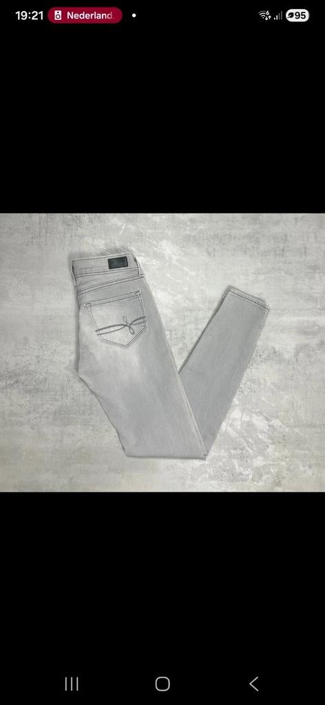 Levi's grijze damesjeans maat 25, Ophalen of Verzenden, Zo goed als nieuw, Grijs, W27 (confectie 34) of kleiner