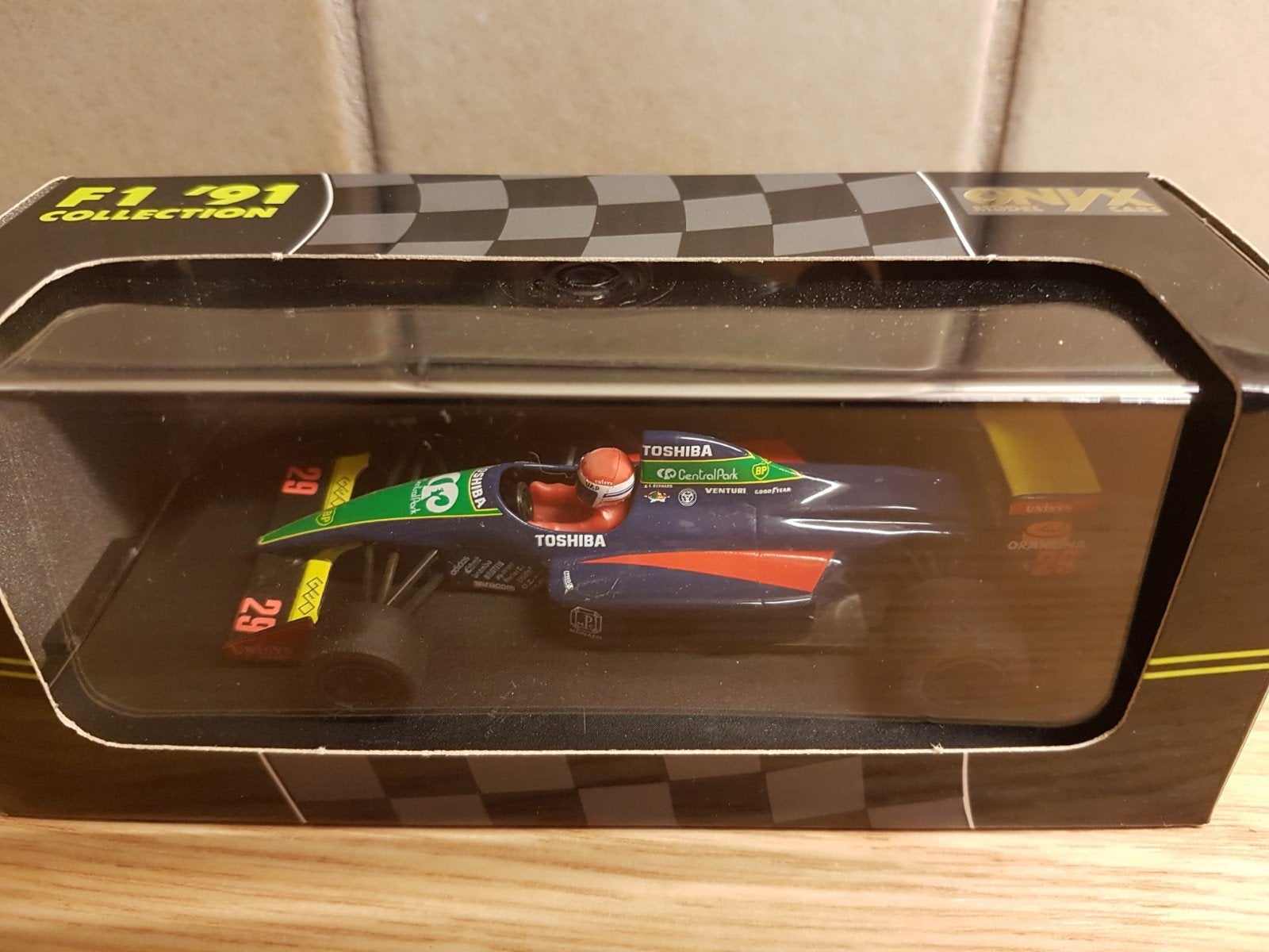 F1 larrousse ford 091 aguri suzuki 1991, Hobby en Vrije tijd, Modelauto's | 1:43, Ophalen of Verzenden, Zo goed als nieuw, Auto