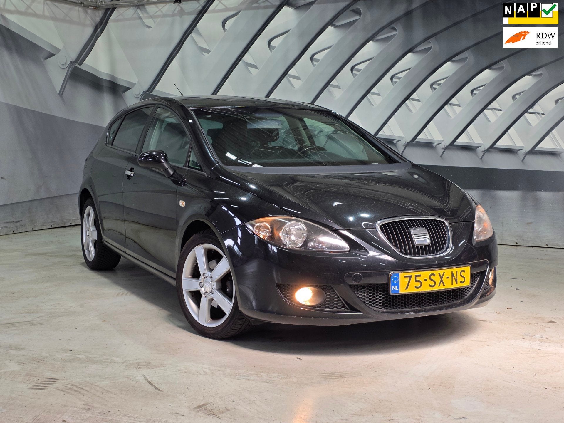 Seat Leon 1.6 Businessline, Auto's, Stof, Gebruikt, 4 cilinders, Leon