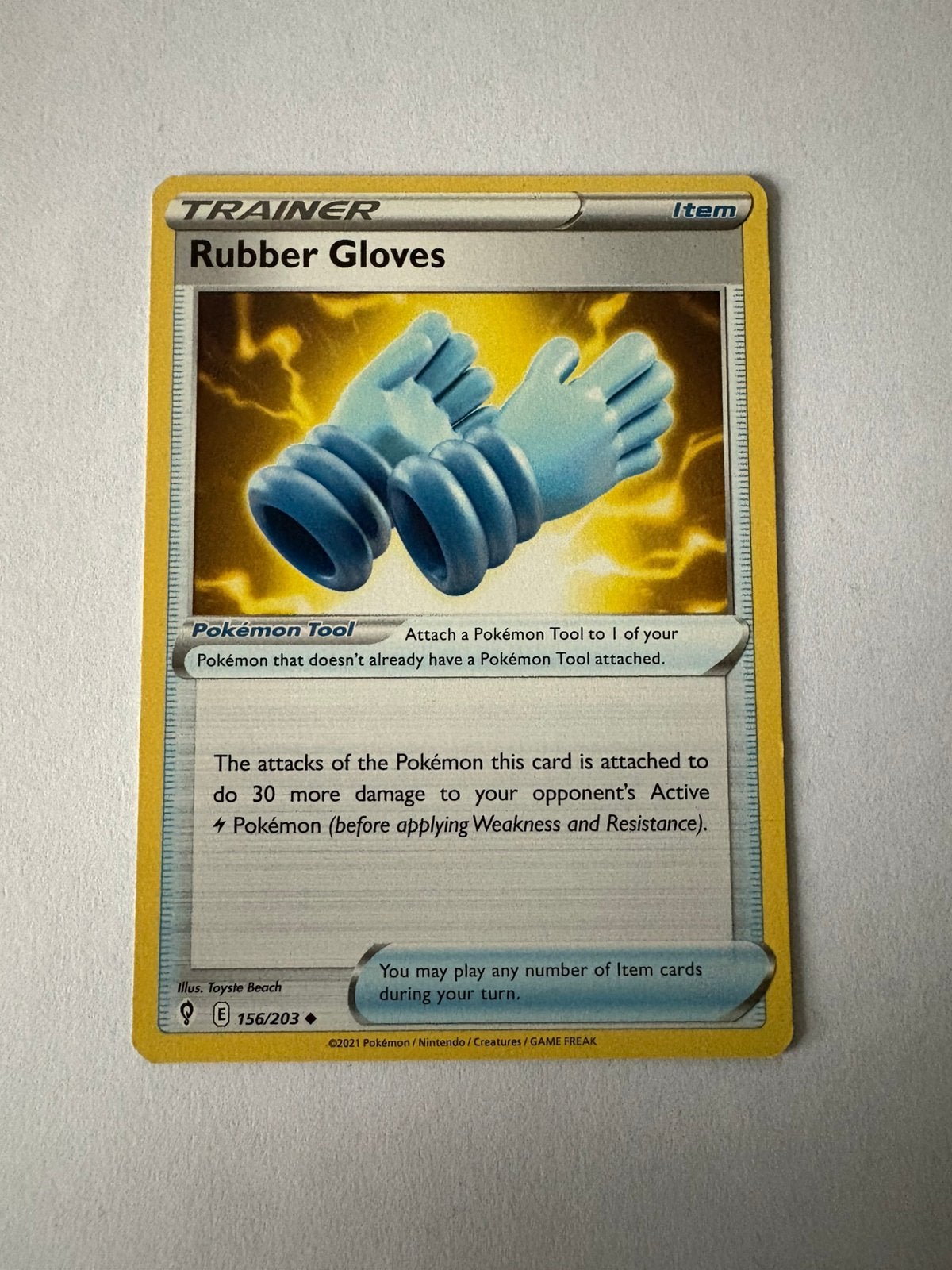Pokémon kaart TRAINER Item Rubber Gloves, Ophalen of Verzenden, Nieuw, Losse kaart