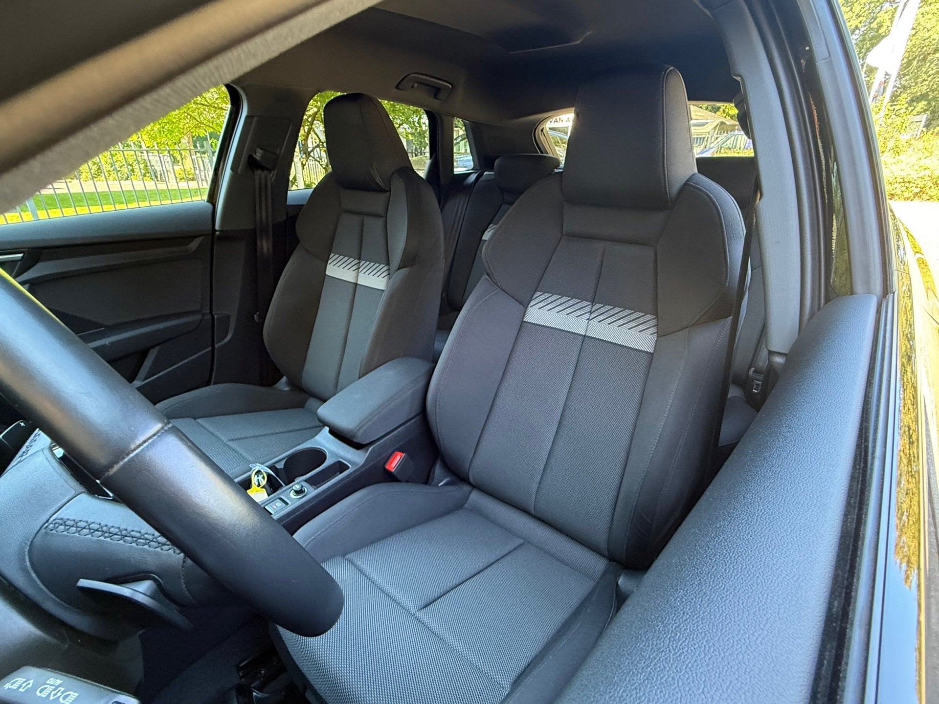 Foto 18 van Audi A3 Sportback 40 TFSI e Advanced edition S LINE/STOELVER