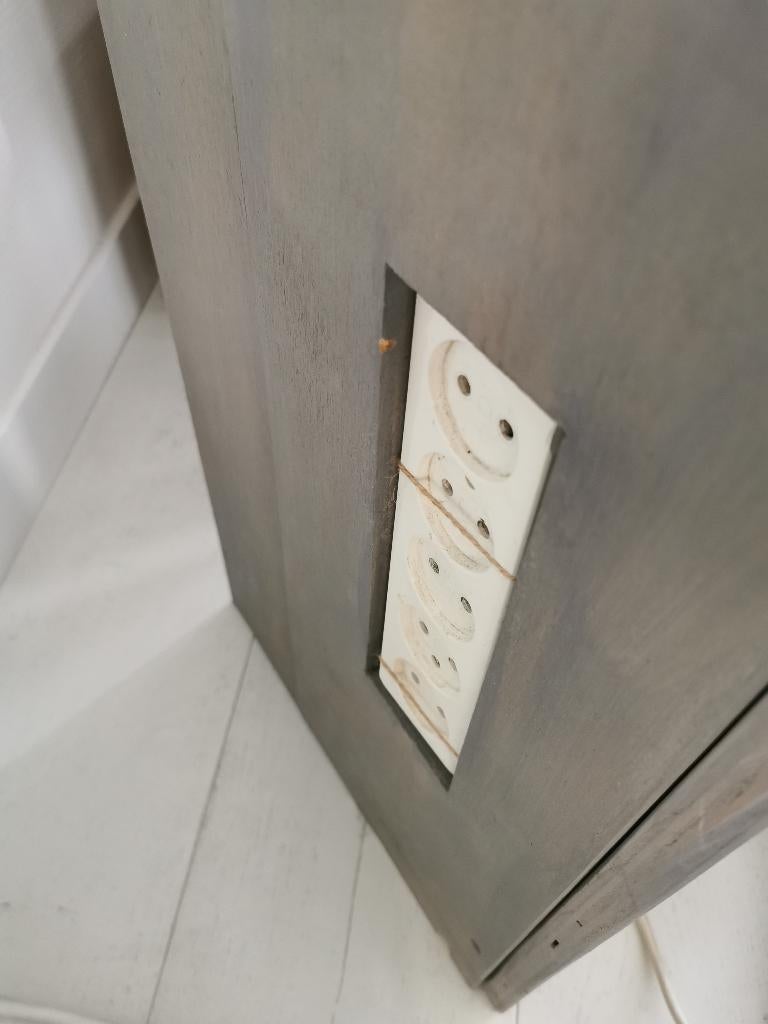 Zuil met stekkerdoos voor eventueel lamp bijvoorbeeld, Ophalen of Verzenden, Gebruikt