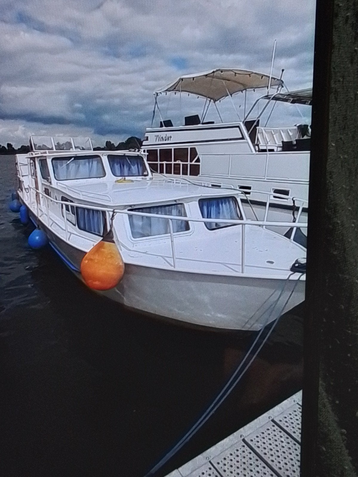Comfortabele Motorboot met Kajuit en Keuken, Watersport en Boten, Motorboten en Motorjachten, Gebruikt, 110 cm, Ophalen of Verzenden
