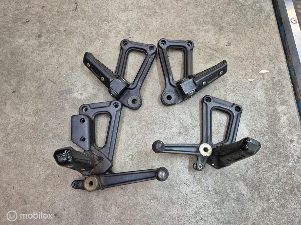 Voetsteun voetsteps pendalen SS Supersport 600 750 900, Motoren, Onderdelen | Ducati, Gebruikt, Ophalen of Verzenden