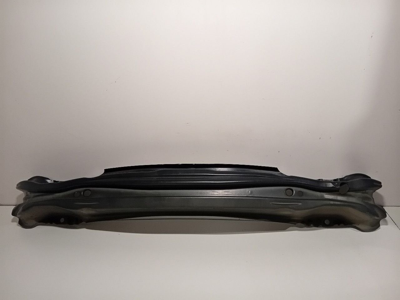 Bumperbalk achter Volvo V40, Onderdelen@venauto.nl, Van der Ven Autorecycling B.V., Gebruikt, Ettenseweg 76, 4706 PB Roosendaal, The Netherlands