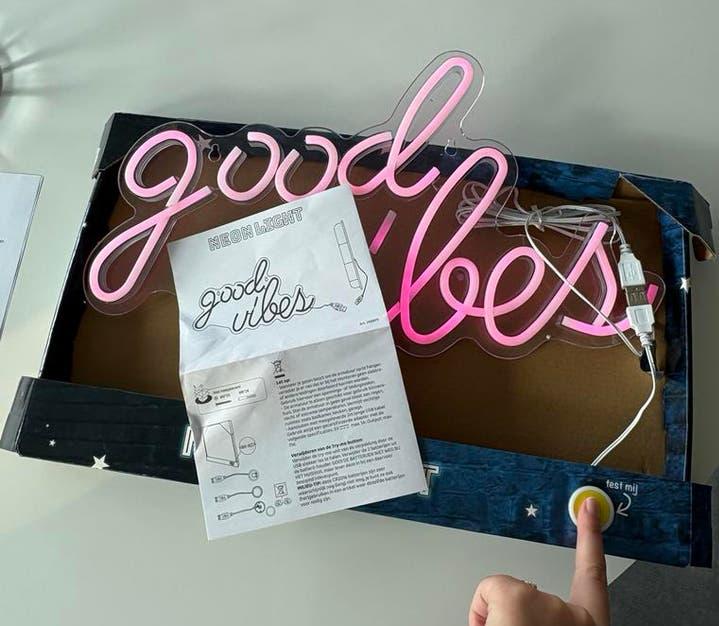 Neon Light "Good Vibes" - Roze LED Decoratie, Ophalen of Verzenden, Nieuw