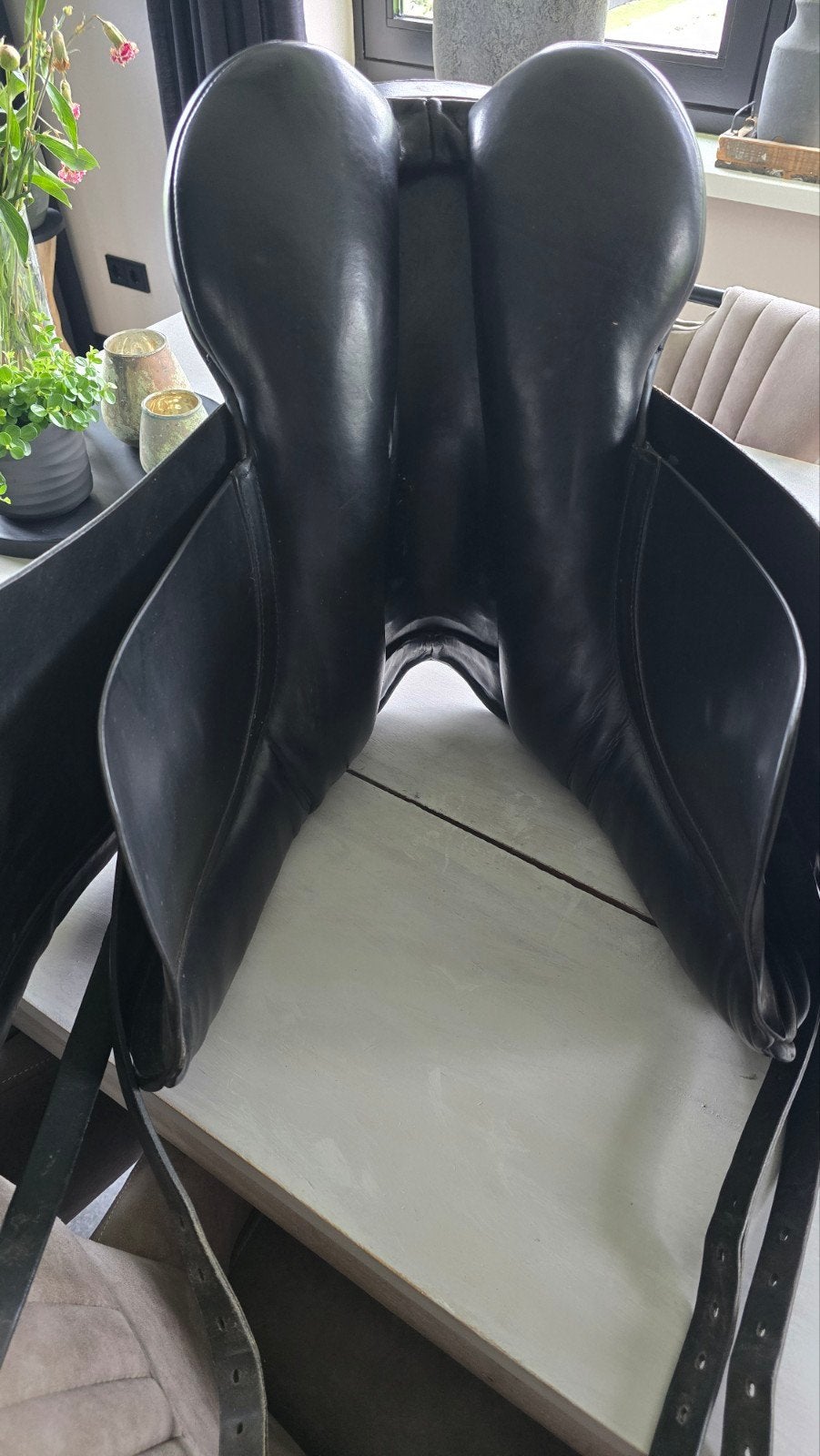 Origineel Hulsebos dressuurzadel 18 inch MW diepe zit, Dieren en Toebehoren, Ophalen, Gebruikt, Dressuur