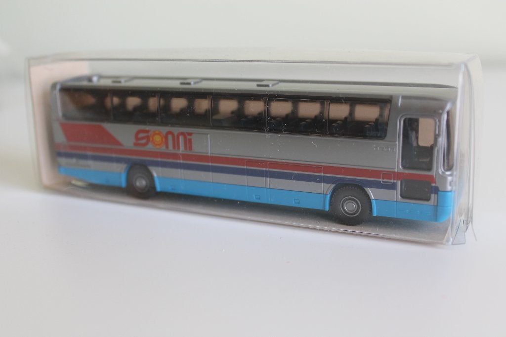 Wiking Mercedes O 303 touringcar "Sonni", Ophalen of Verzenden, Zo goed als nieuw, Bus of Vrachtwagen, Wiking