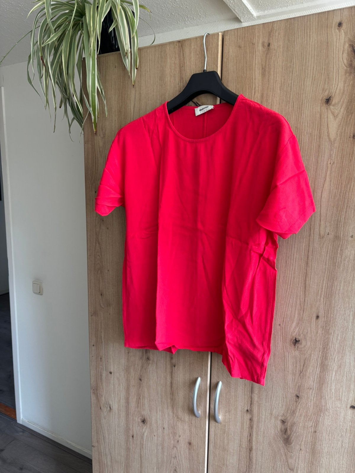 Modstrom shirt, Kleding | Dames, Ophalen of Verzenden, Zo goed als nieuw, Maat 38/40 (M), Rood