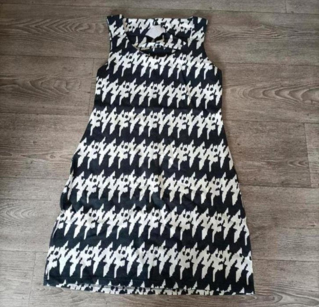 🍀jurk van so soire collection maat M🍀  nieuw, Kleding | Dames, Jurken, Maat 38/40 (M), Overige kleuren, Verzenden, Nieuw