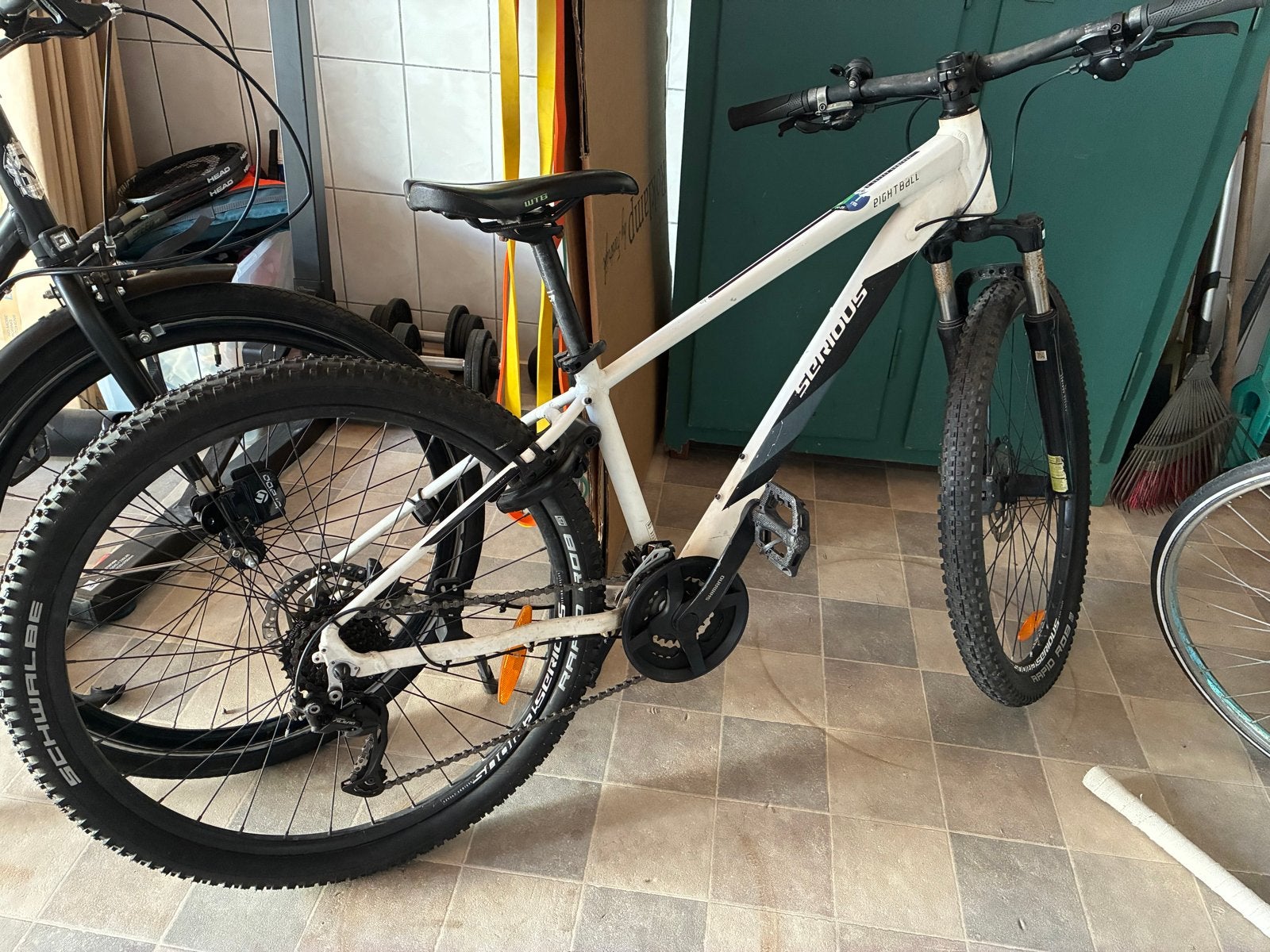 Serious Eightball Mountainbike - Wit/Zwart, Gebruikt, Hardtail, Heren, 49 tot 53 cm