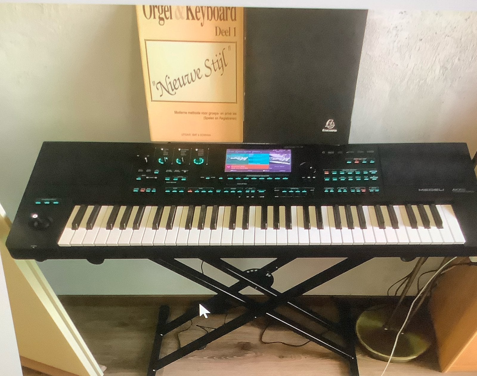 Medeli keybord akx10, Muziek en Instrumenten, Keyboards, Ophalen, 61 toetsen, Zo goed als nieuw, Met standaard