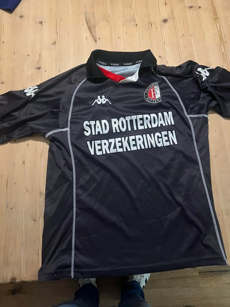 Feyenoord Tenue 2001 2002 - Maat YXXL (volwassenen: XS/S), Maat 52/54 (L), Zwart, Ophalen of Verzenden, Zo goed als nieuw