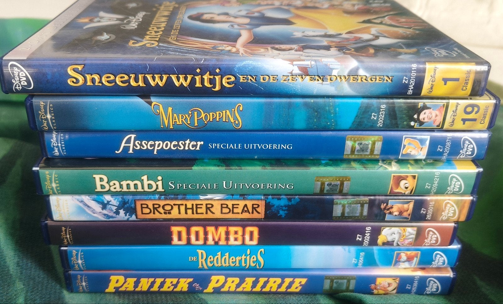 8 Disney classics dvds, Alle leeftijden, Ophalen of Verzenden, Zo goed als nieuw, Amerikaans
