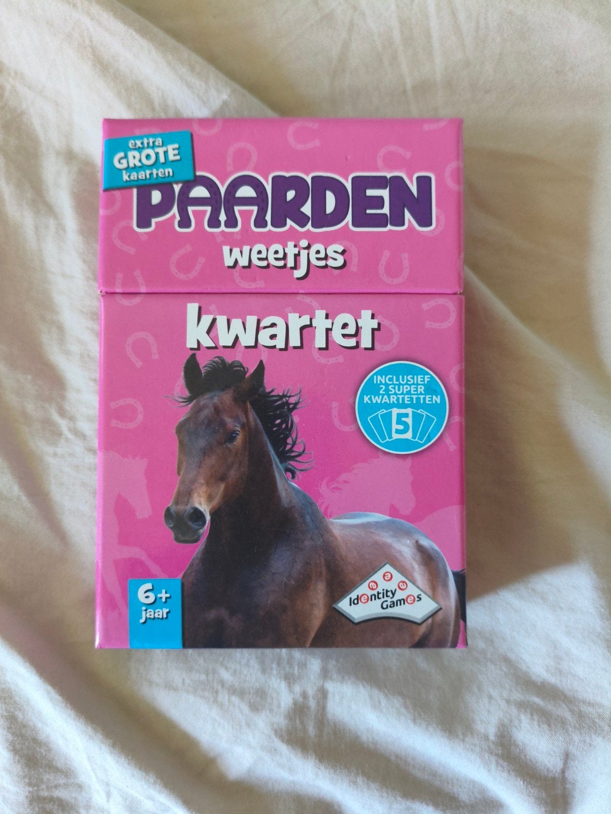 Paarden weetjes kwartet - 9 kwartets (2 met 5), Vijf spelers of meer, Ophalen of Verzenden, Gebruikt, Identity Games