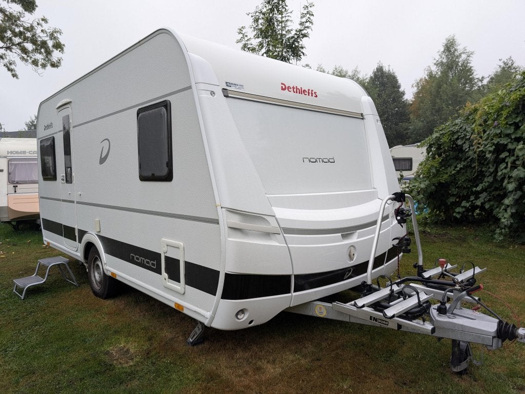 Dethleffs Nomad 450FL mover unicoluifel met voorwand, Standaardzit, Bedrijf, Schokbreker, Overige typen