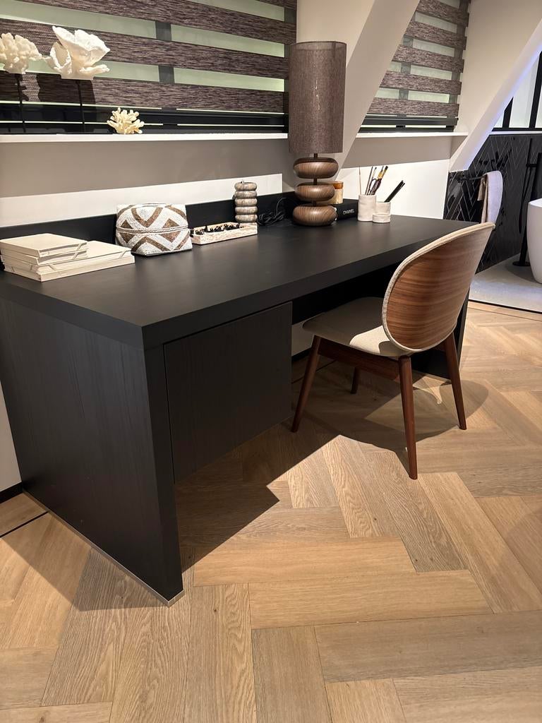 Modern zwart bureau met opbergruimte 180 cm breed, Ophalen, Hout, Zo goed als nieuw, Overige merken