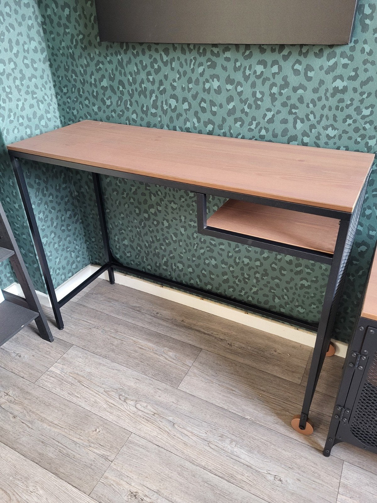 Ikea Fjallbo laptoptafel / bureau, Ophalen, Zo goed als nieuw