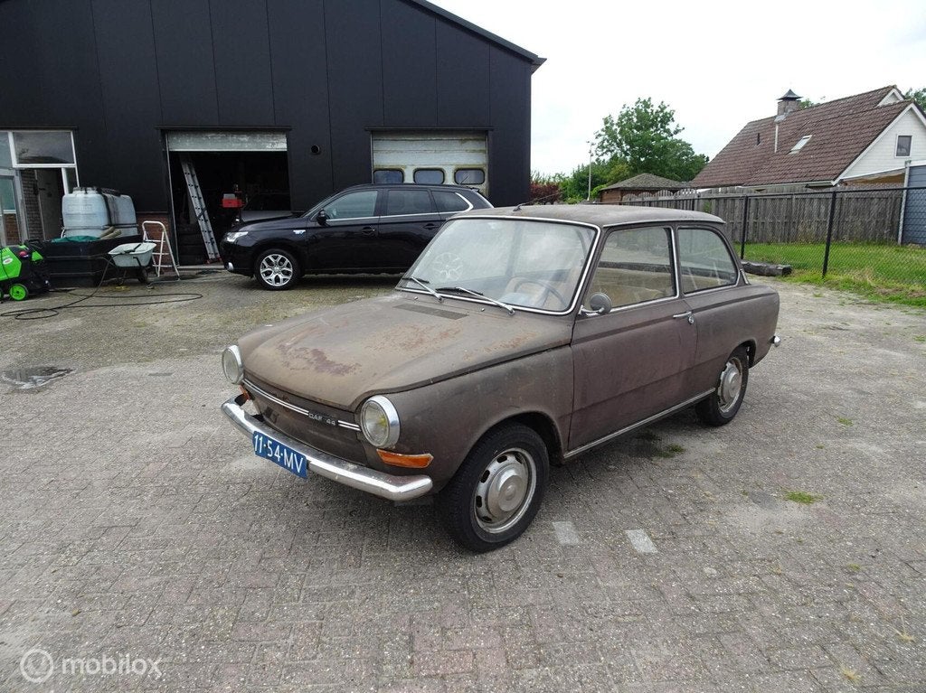 DAF 44 Comfort (SCHUURVONDST- LOOPT NIET), Auto's, Automaat, Achterwielaandrijving, Gebruikt, Beige