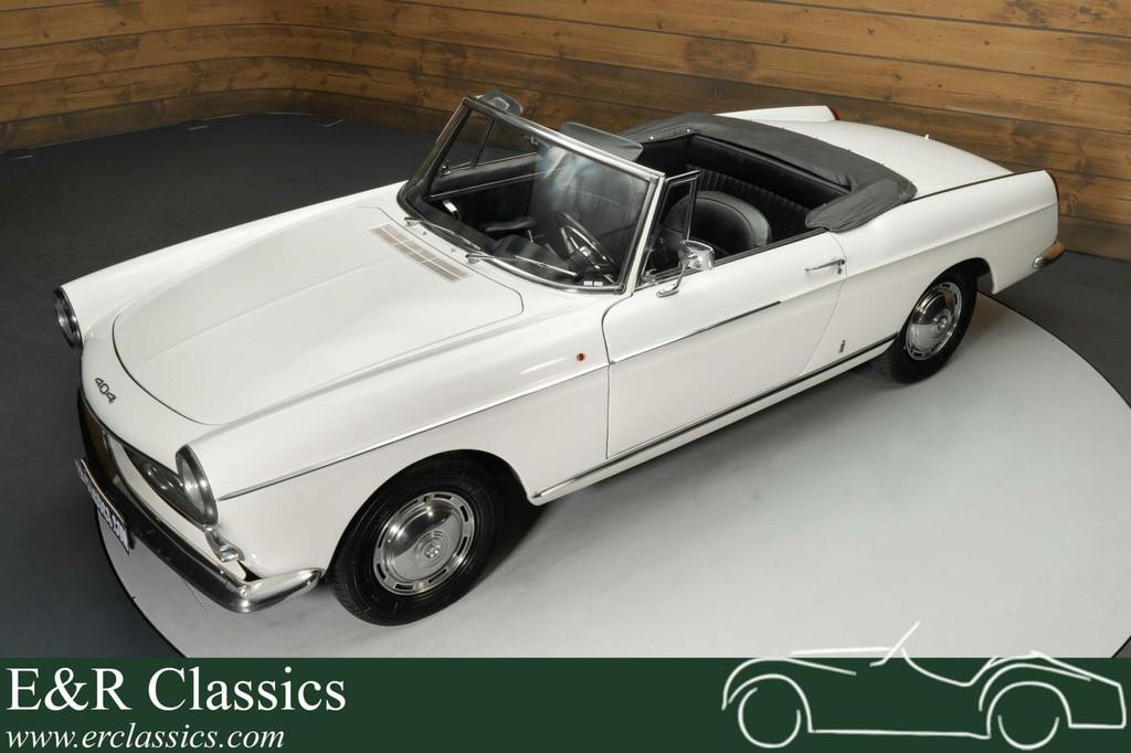 Peugeot 404 Cabriolet | Zeer Goede Staat | 1966, Auto's, Achterwielaandrijving, Zwart, Cabriolet, Zwart