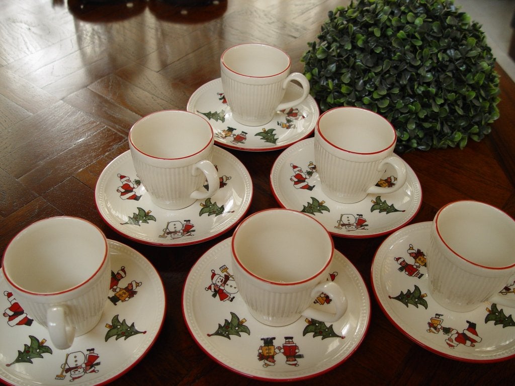 Windsor christmas kop en schotels kerst kerstservies, Ophalen of Verzenden, Zo goed als nieuw, Kop(pen) en/of Schotel(s), Wedgwood