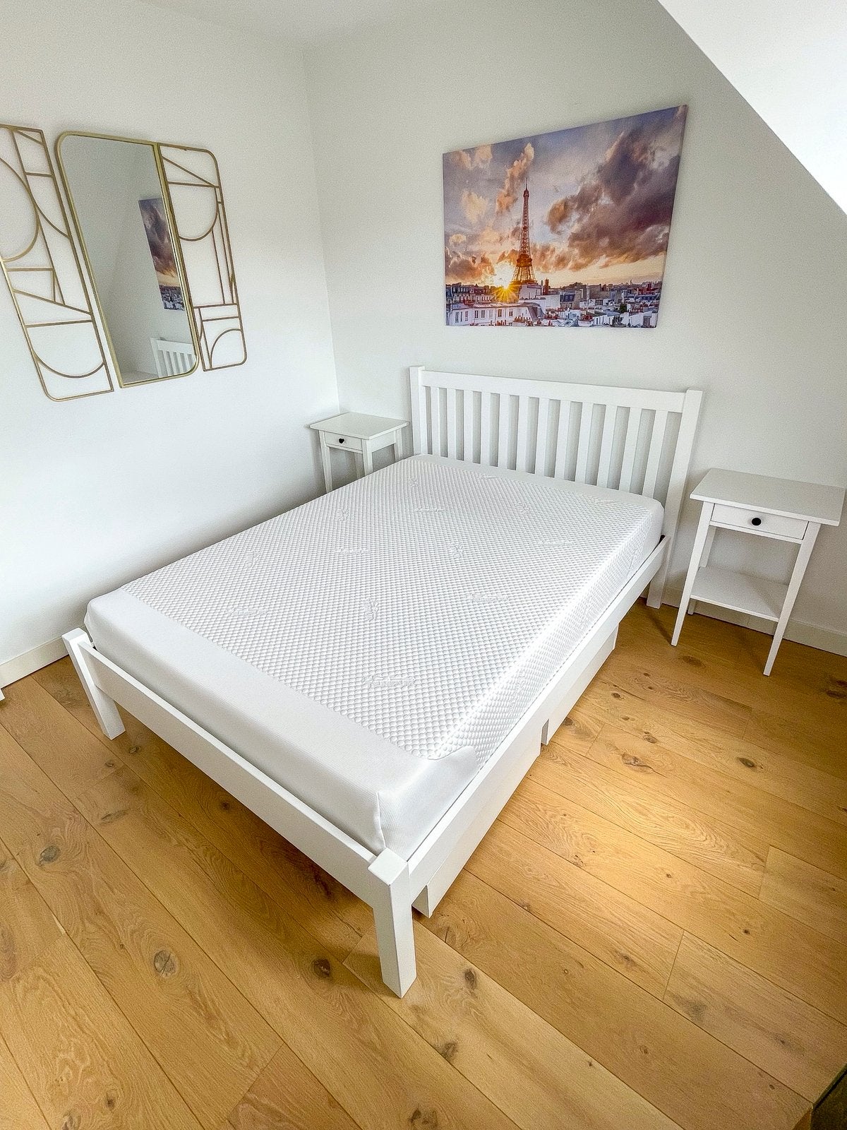 Complete Bedroom Set - IKEA Bed & Premium TEMPUR Mattress, Ophalen, Wit, Tweepersoons, Zo goed als nieuw