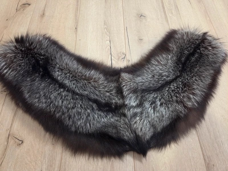Echte zilvervos bontstola - 160cm lang, Kleding | Dames, Verzenden, Maat 46/48 (XL) of groter, Zo goed als nieuw, Sjaal