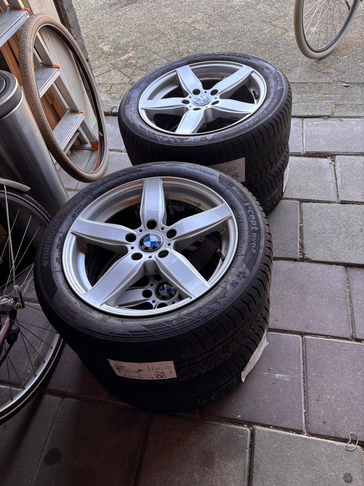 BMW lm velgen met Hankook Winterbanden, Ophalen, Gebruikt, Banden en Velgen, 17 inch