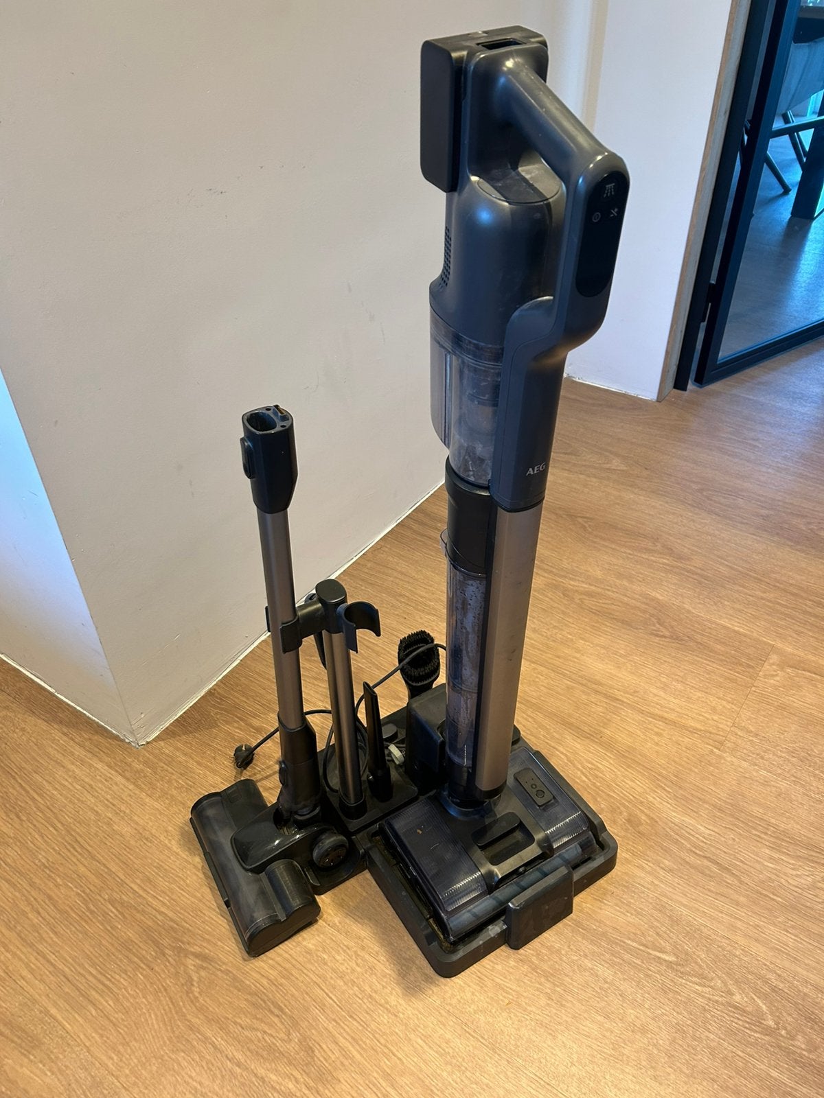 Aeg 2 in 1 steelstofzuiger en dwijler, Ophalen, Zo goed als nieuw