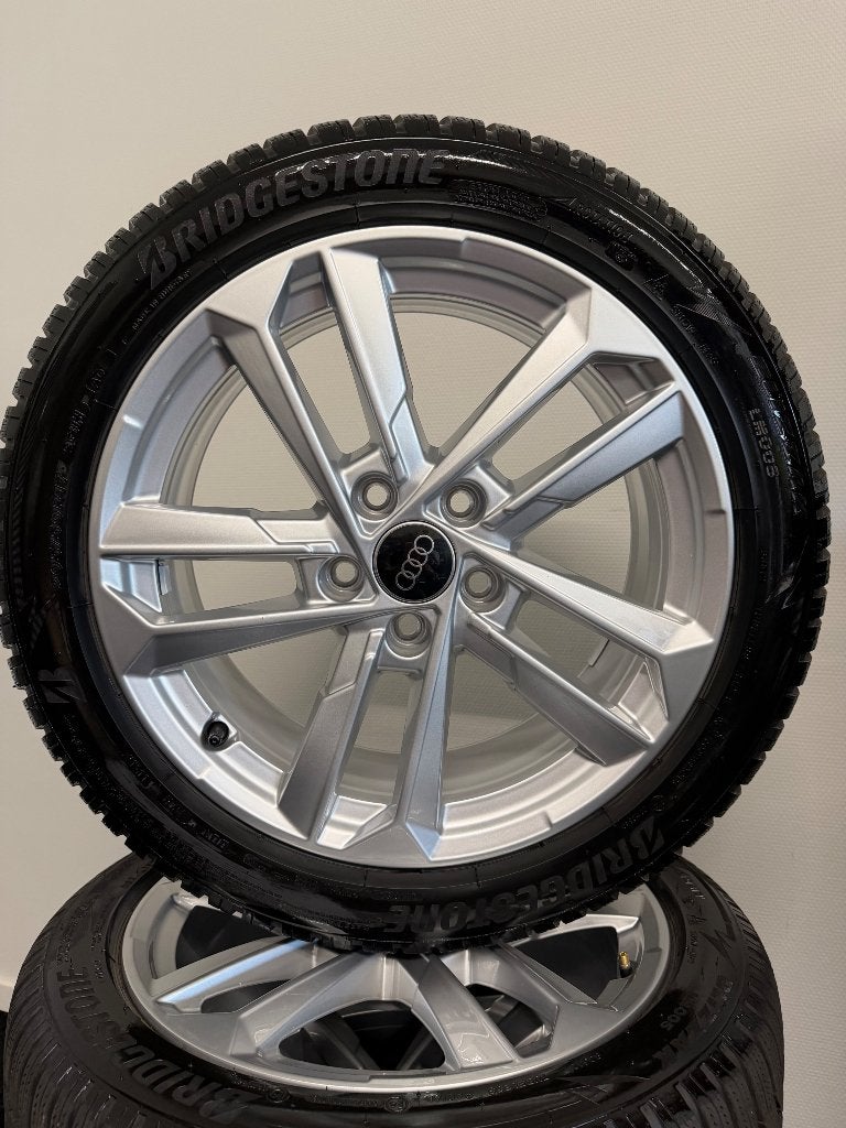 17” Audi A3 velgen + Bridgestone winterbanden, Ophalen, Velg(en), Nieuw, 17 inch