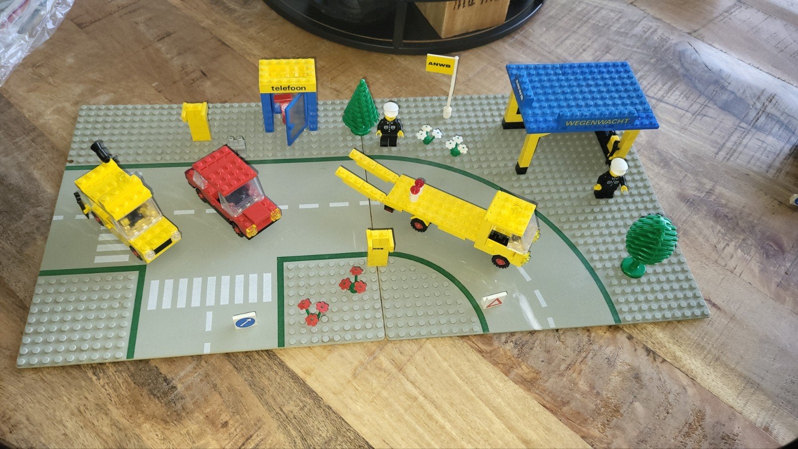 Vintage Lego wegenwacht set met auto's en figuren, Ophalen of Verzenden, Gebruikt, Overige merken