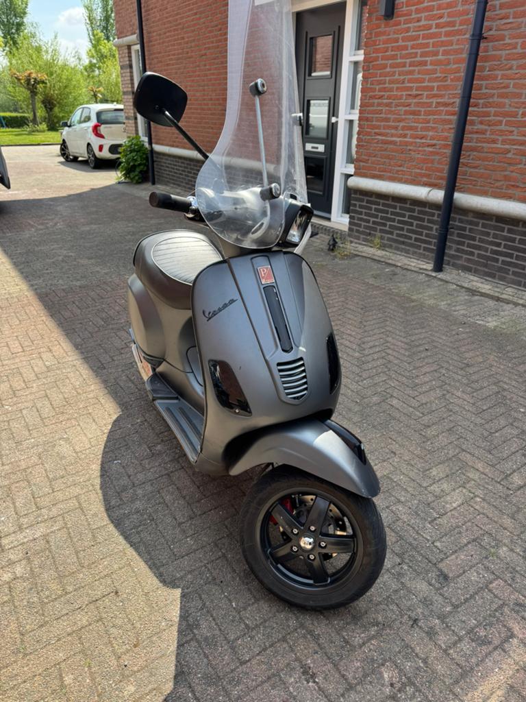 Vespa S50 4T 50cc, Fietsen en Brommers, Scooters | Vespa, Gebruikt, Vespa S, Maximaal 25 km/u, Benzine, Ophalen