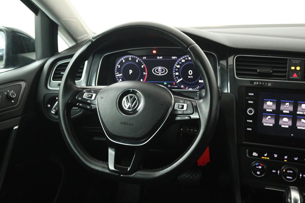 Volkswagen Golf 1.4 TSI Highline Business R (STOELVERWARMING, Gebruikt, 4 cilinders, Zwart, 19 km/l