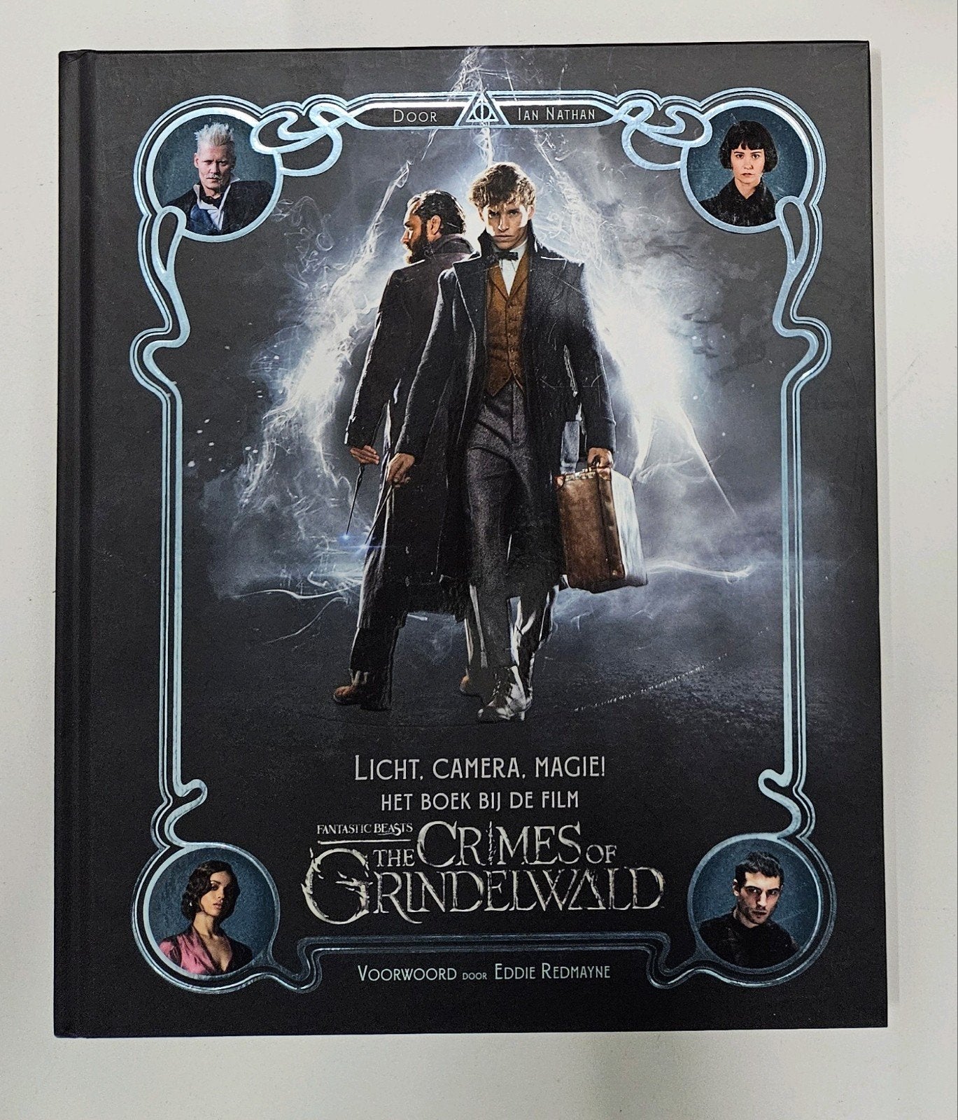 Licht, camera, magie! Het boek bij de film Fantastic Beasts:, Boeken, Ophalen of Verzenden, Zo goed als nieuw, Ian Nathan